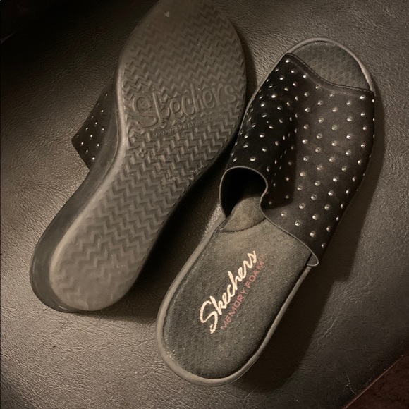 Skechers Shoes - Skechers sandals, gently used